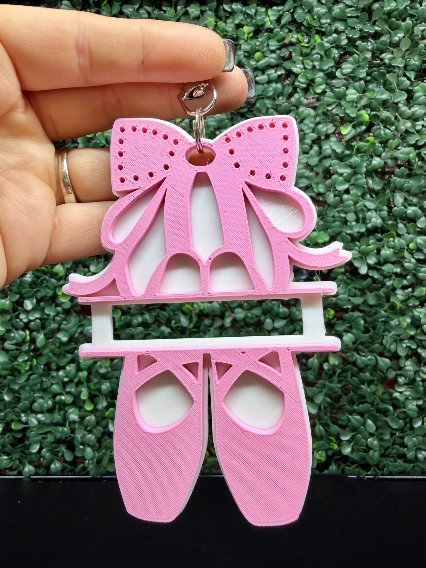 Hair Tie Holder Bag Tag
