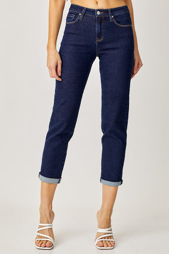 MID- RISE BOYFRIEND JEANS