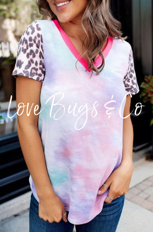 Multicolor Leopard Sleeve Contrast V Neck Tie-dye